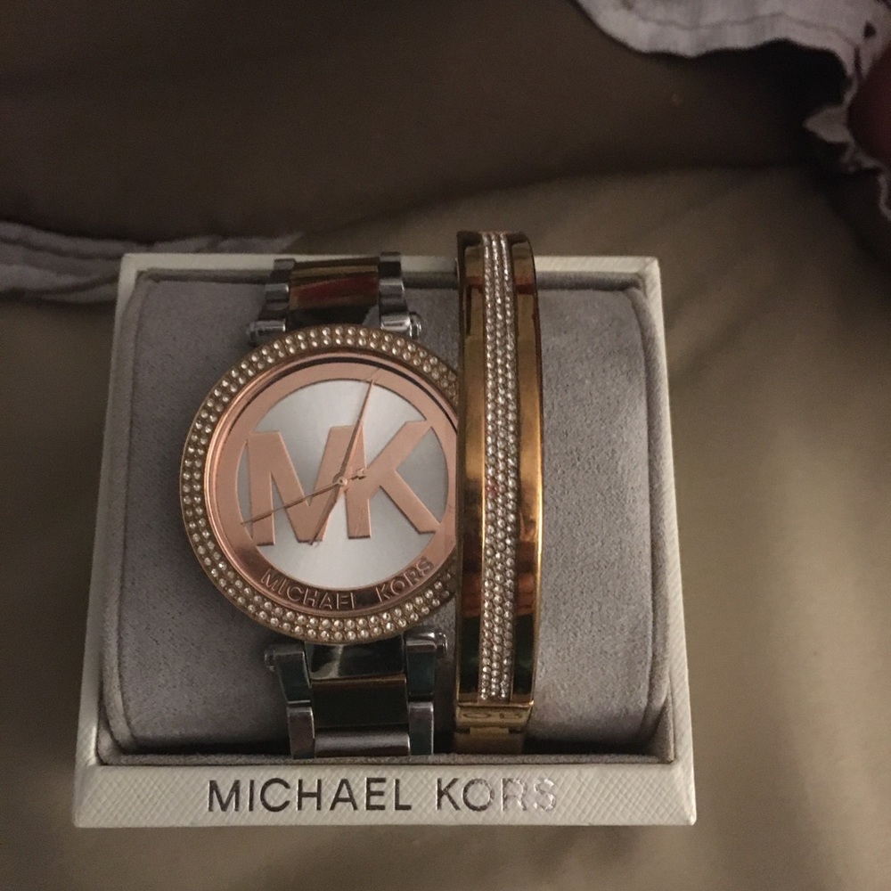 Watch & Bracelet - Picture 2 of 4